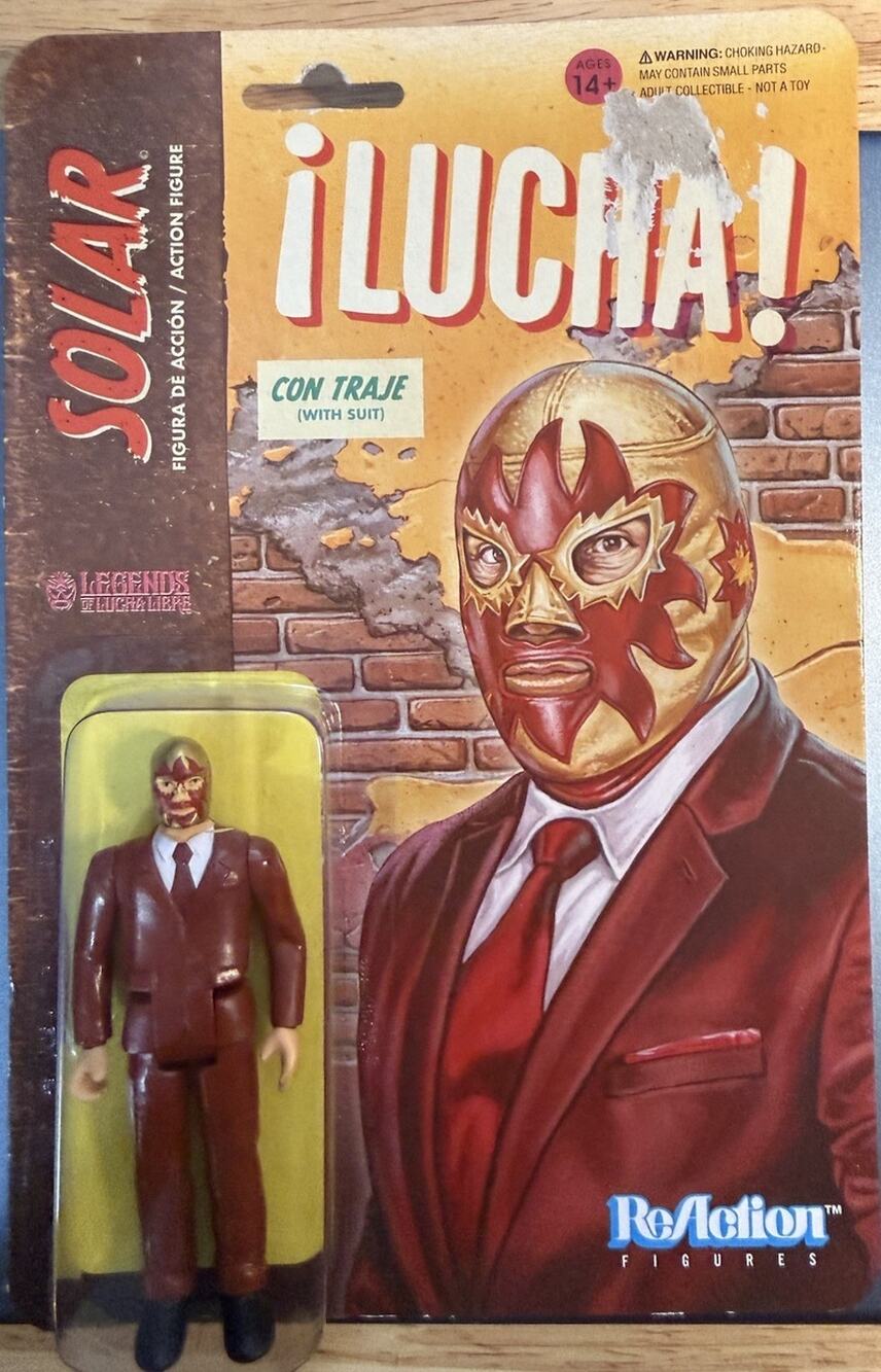 Super7 ReAction Legends of Lucha Libre Solar Con Traje Suit Figure Carded